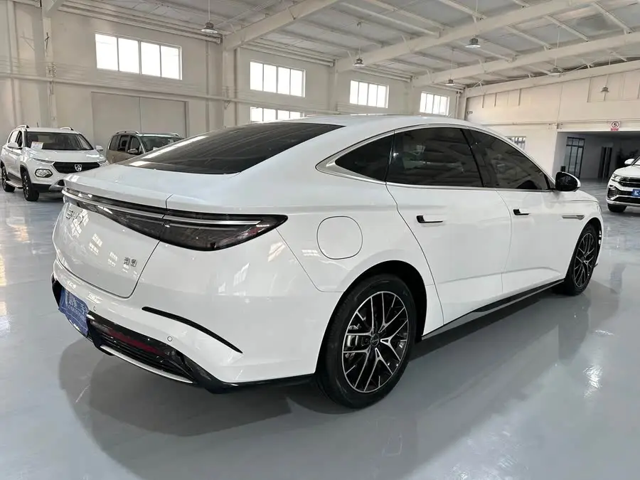 Seal 2023 DM-i 1.5L 121km Premium