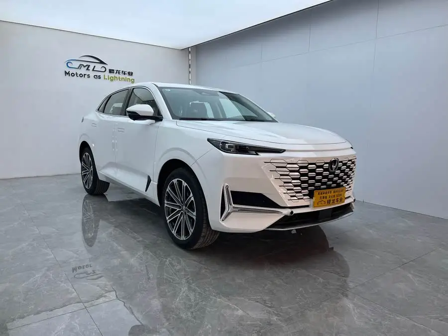 Changan UNI-K 2024 2.0T Two-Wheel Drive Global Edition