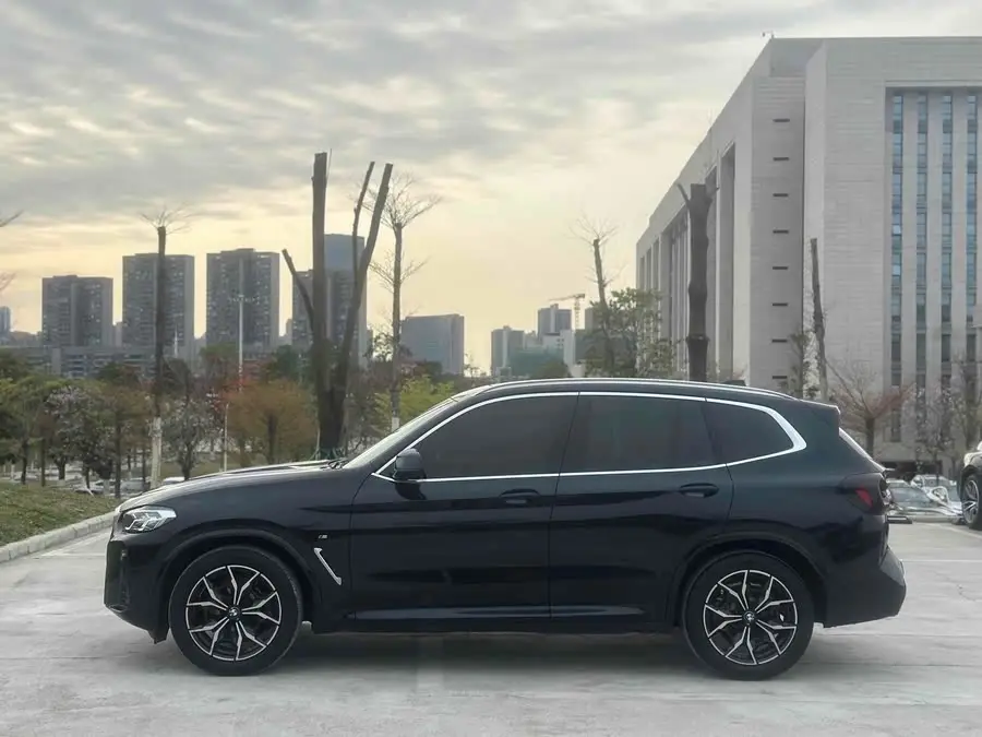 2021 BMW X3 xDrive25i M Sport Package