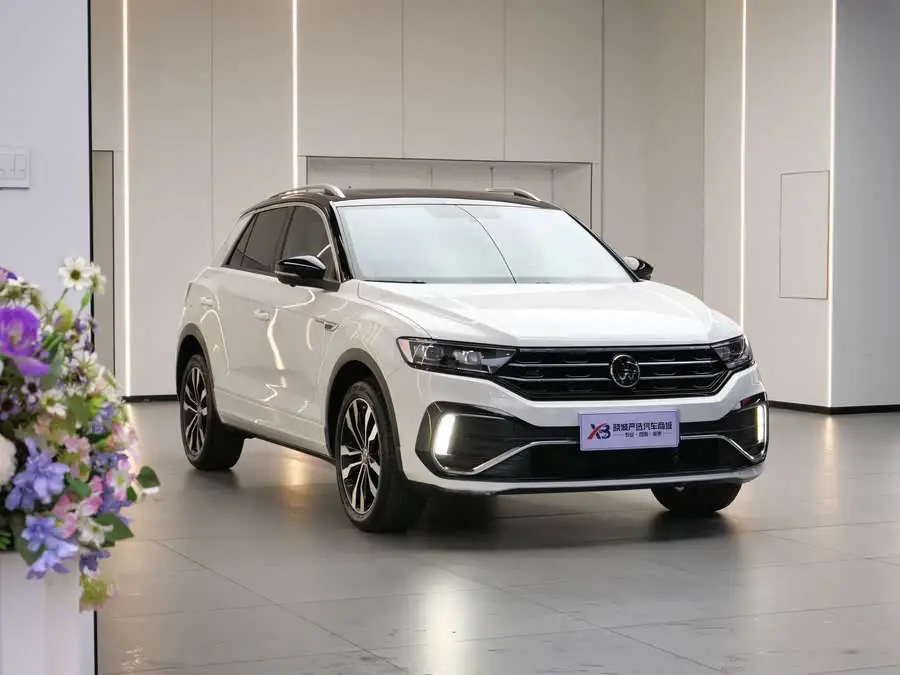 T-ROC 2021 280TSI DSG دفع ثنائي R-Line Pro النسخة الذكية