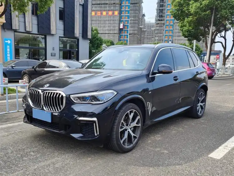 BMW X5 2022 xDrive 30Li Luxury M Sport Package