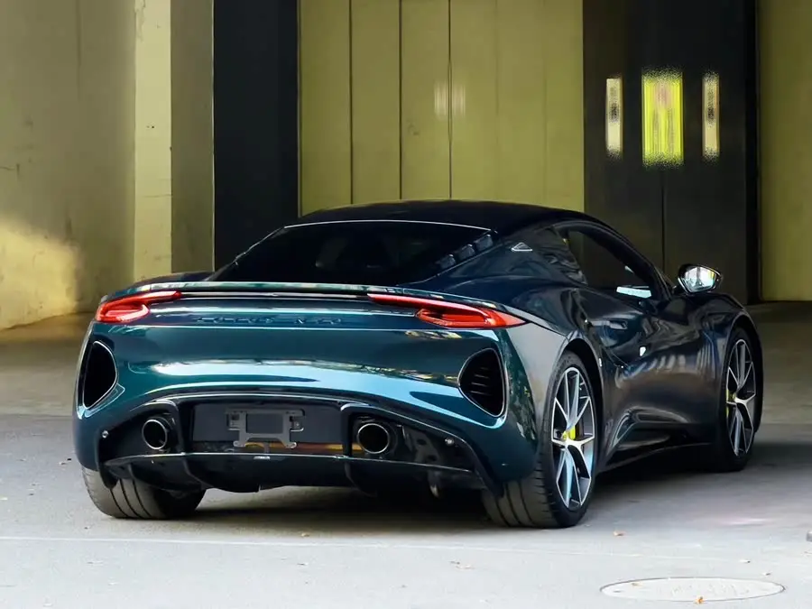 إيميرا 2022 3.5T V6 يدوي أول إصدار