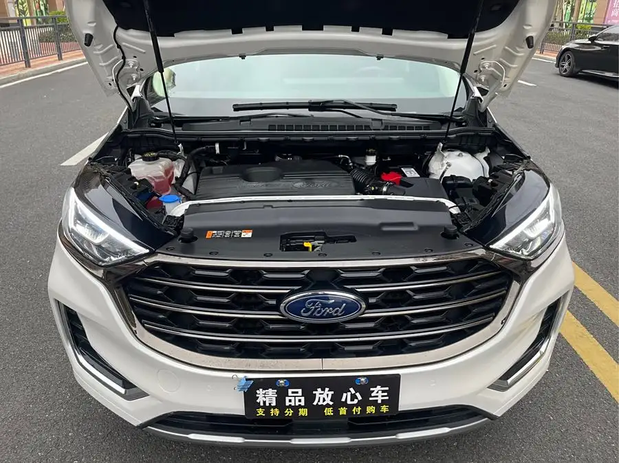 2021 Ford Edge PLUS EcoBoost 245 2WD High-end Model 7-seater