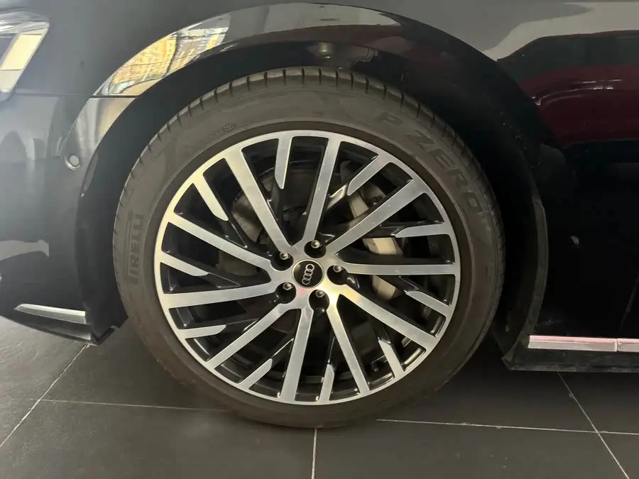 أودي A8 طراز 2023 A8L 55 TFSI كواترو الطراز الرائد