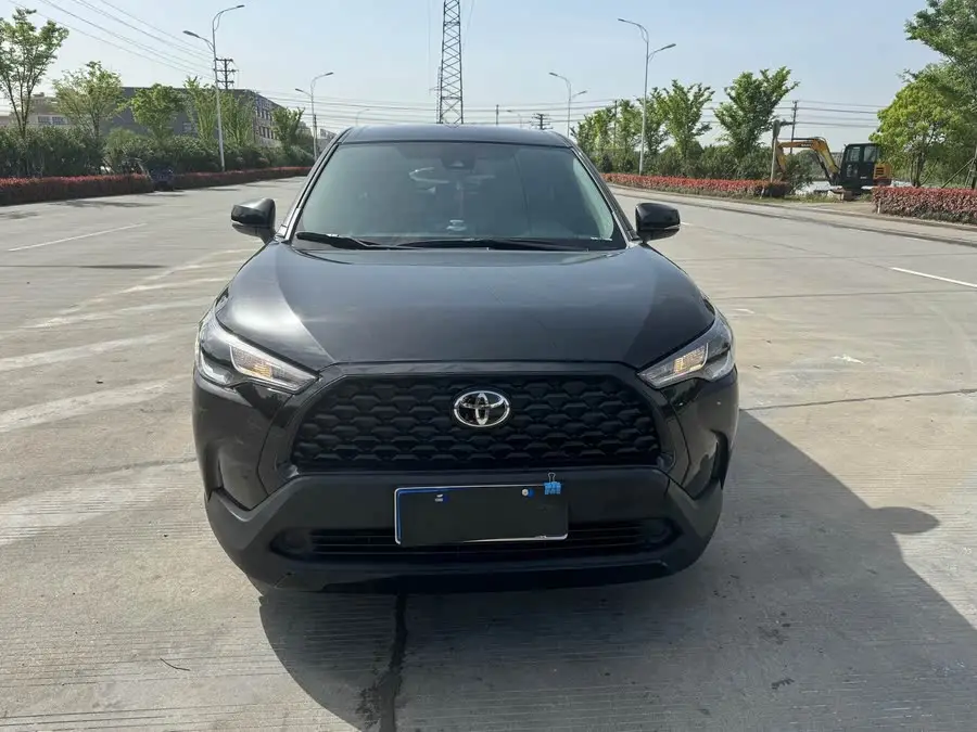 كورولا كروس 2022، 2.0 لتر رائد