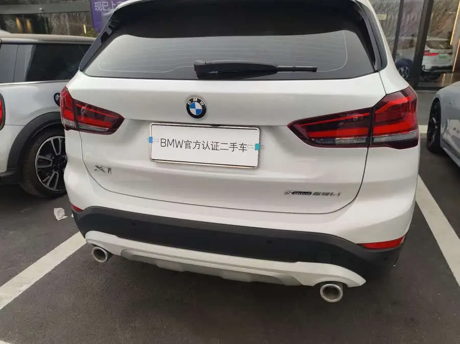 بي إم دبليو X1 2022 نموذج معدل xDrive25Li فئة مميزة