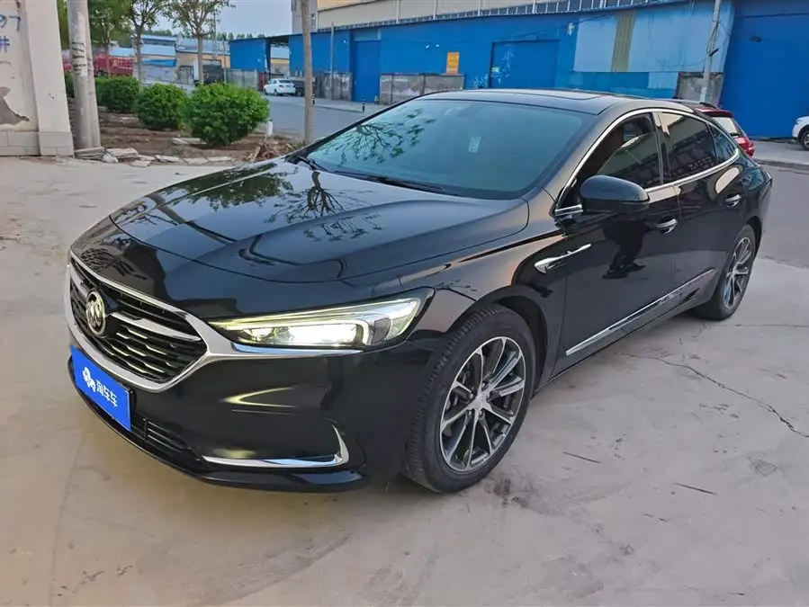 بيك لاكروس 2020 652T فاخرة