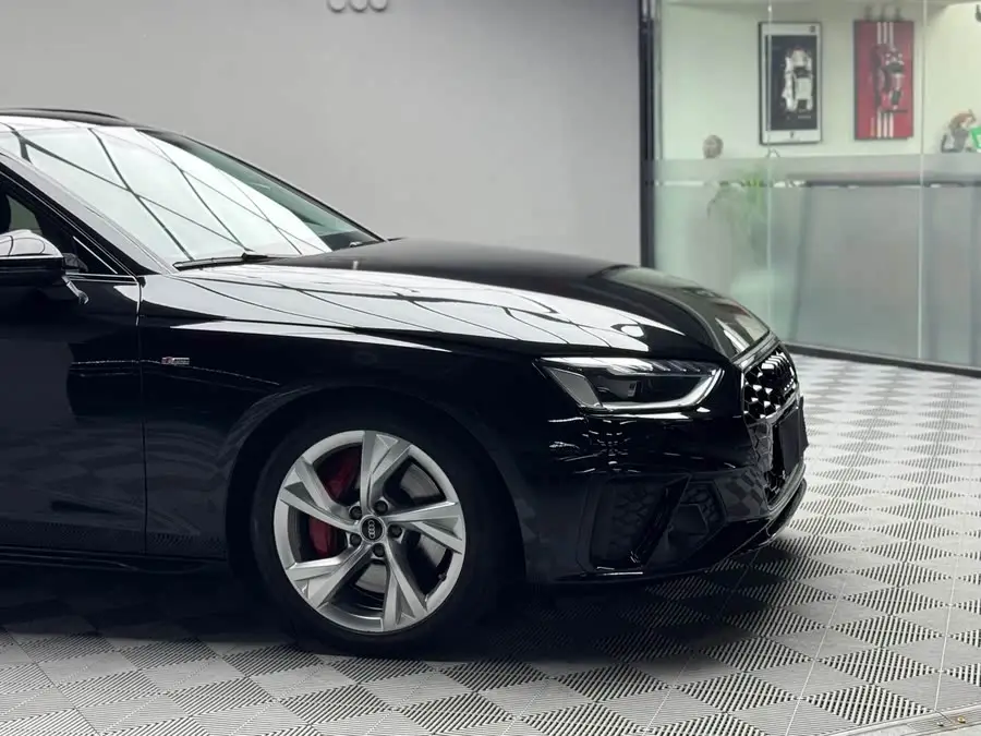 Audi A4 (Imported) 2022 Avant 40 TFSI Fashion Dynamic Version