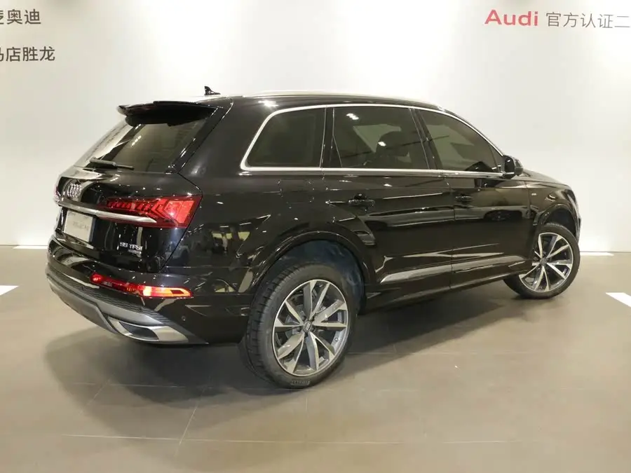 Audi Q7 2020 55 TFSI quattro S line Sport