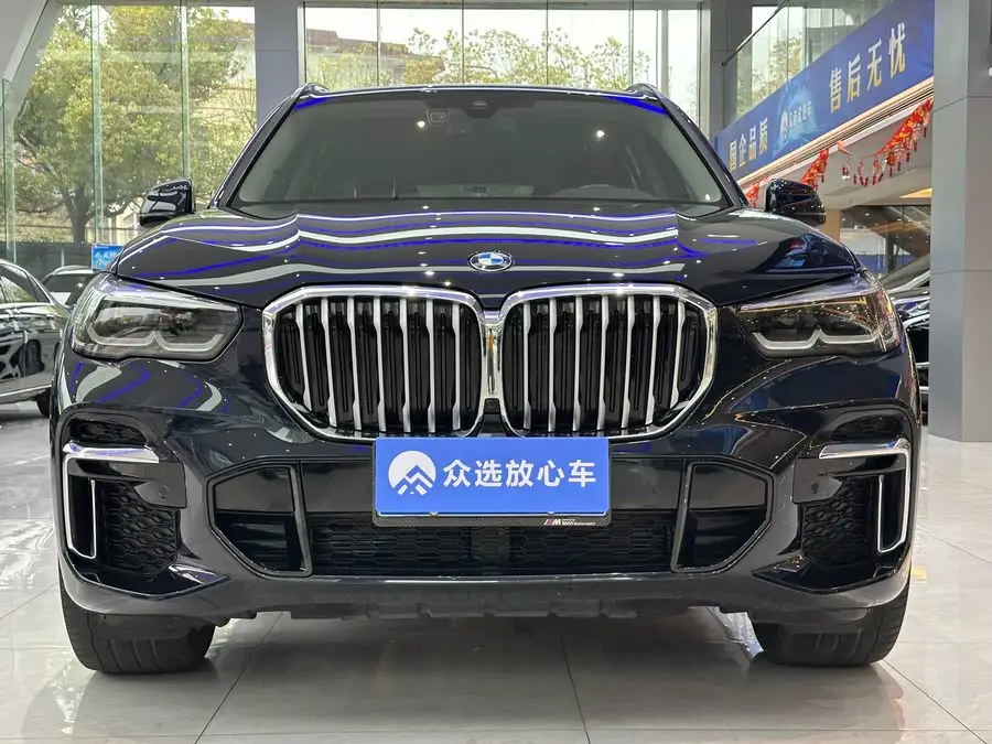 بي إم دبليو X5 2022 xDrive 30Li مجموعة M الرياضية
