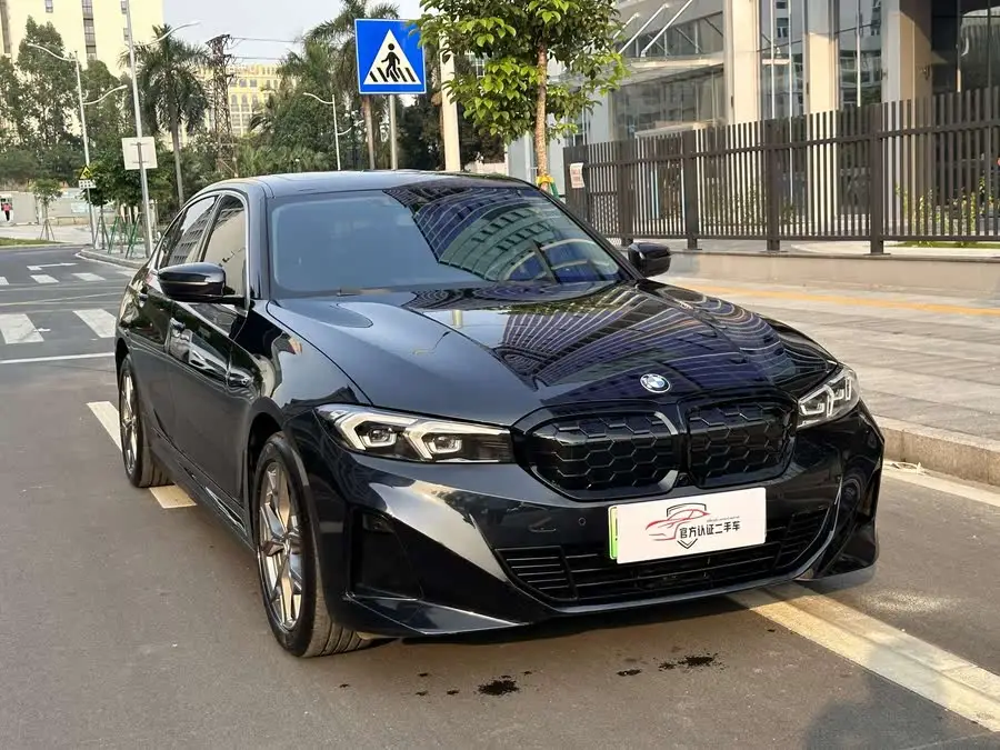 بي إم دبليو i3 2022 eDrive 35 L