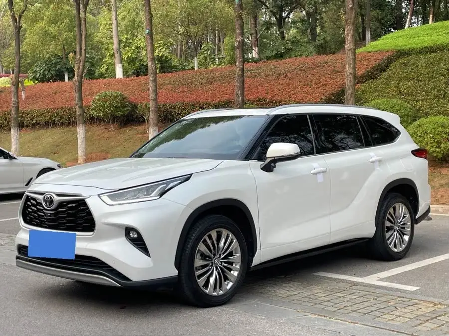 هايلاندر 2022 موديل 380T النسخة الفاخرة ذات الدفع الرباعي 7 مقاعد