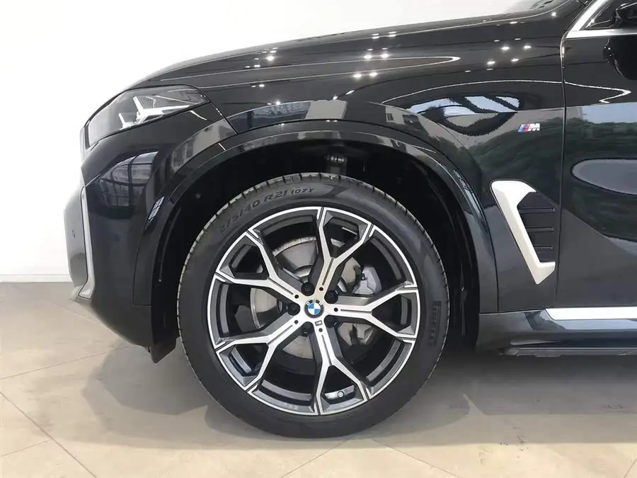 BMW X5 2023 xDrive 30Li Luxury M Sport Package