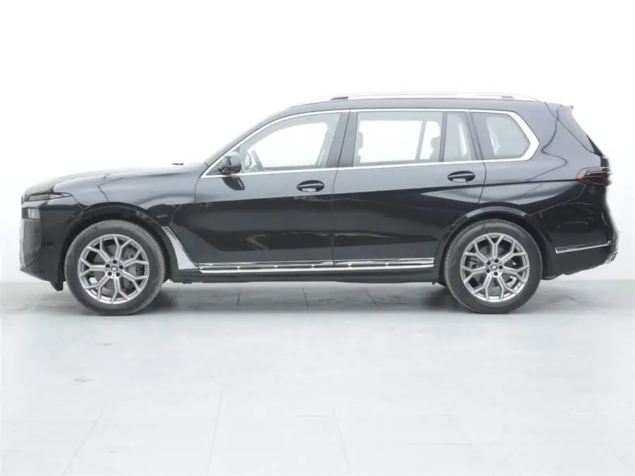 بي إم دبليو X7 2024 xDrive40i باقة فاخرة متقدمة