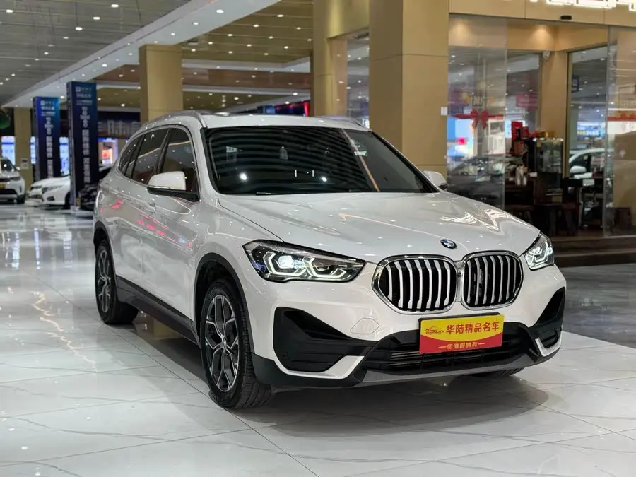 بي إم دبليو X1 2022 sDrive25Li نسخة رائدة