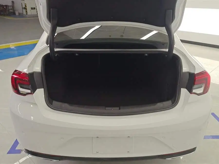 ريجال 2020 طراز 552T النخبة