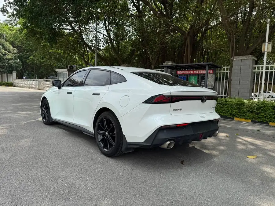 Changan UNI-V 2022 1.5T Premium