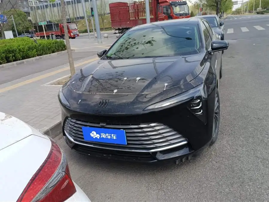 بويك لاكروس 2023 28T بريميوم