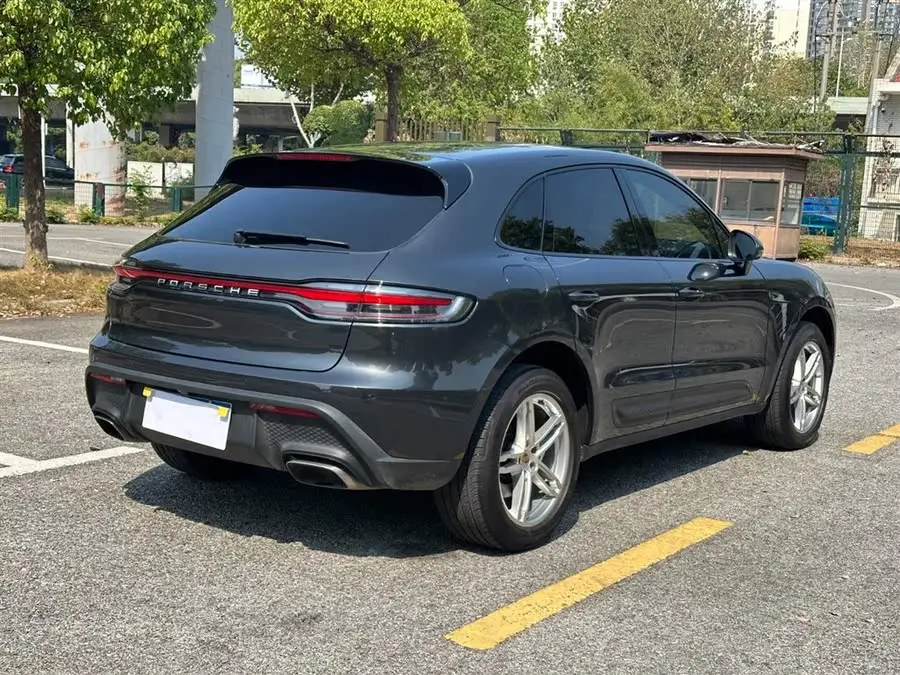 2023 ماكان 2.0T