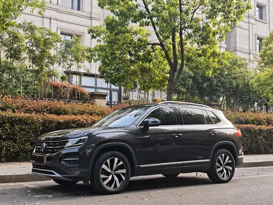 تيرون 2020 330TSI نسخة الفخامة الذكية ذات الدفع الثنائي