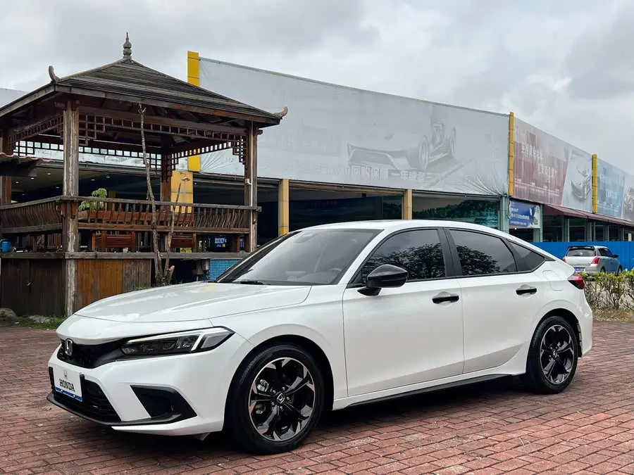 سيارة هوندا سيفيك 2023 هاتشباك 240TURBO CVT إكستريم إديشن