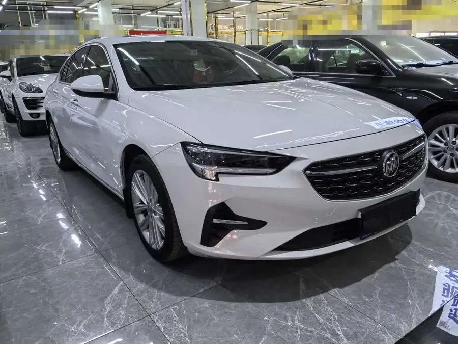 بيوك ريجال 2022 652T الإصدار الذكي