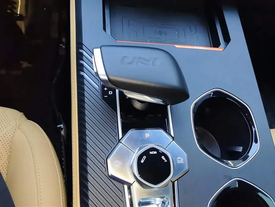 تشانغآن UNI-K 2021 2.0T فئة بريميوم