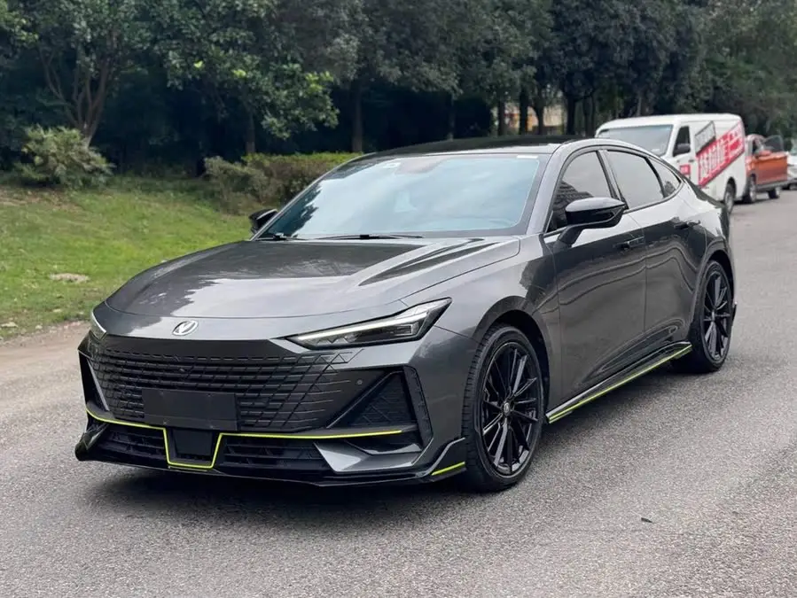 Changan UNI-V 2022 1.5T Sports Version