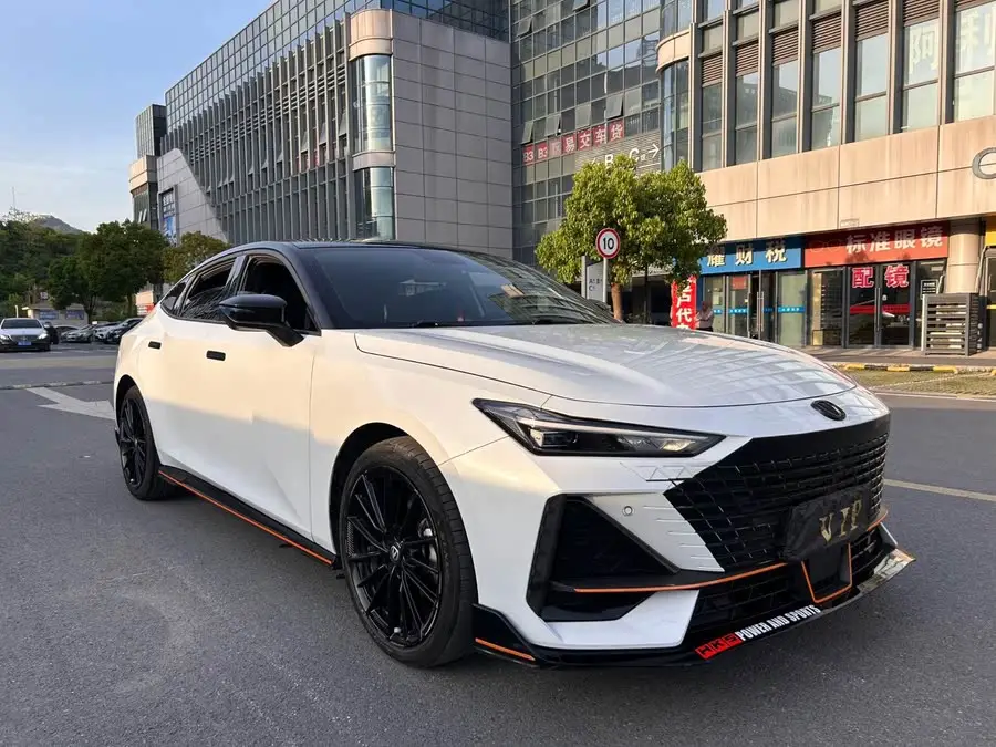 Changan UNI-V 2023 1.5T Sport Version