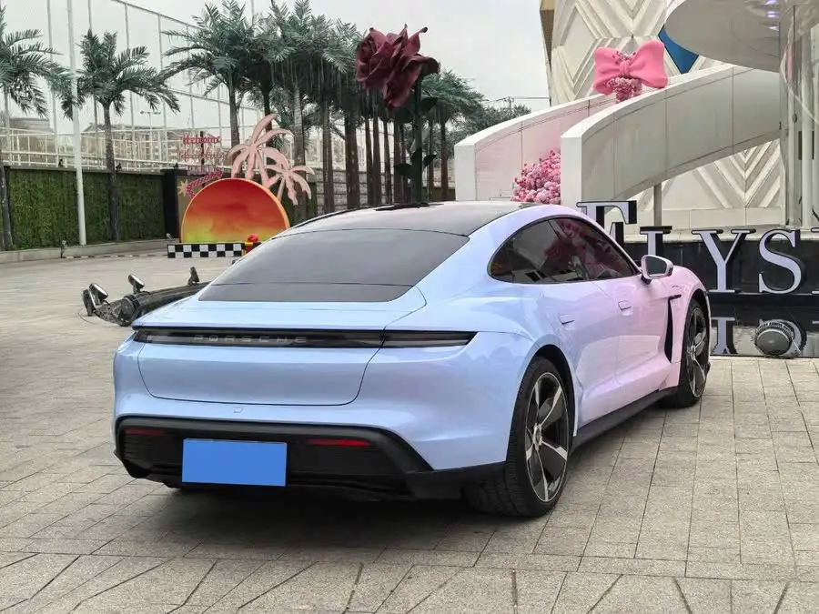 تايكان 2022 طراز تايكان