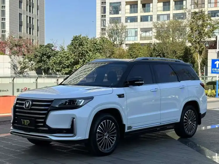 Changan CS95 2019 2.0T Two-Wheel Drive Luxury Edition