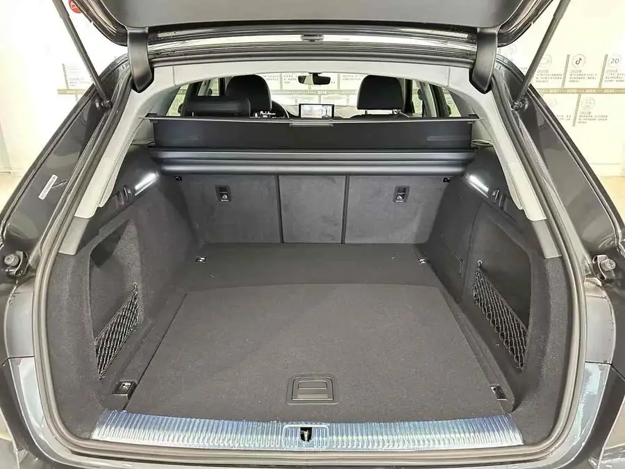 Audi A4 (Imported) 2024 Avant 40 TFSI Fashion Sport Model