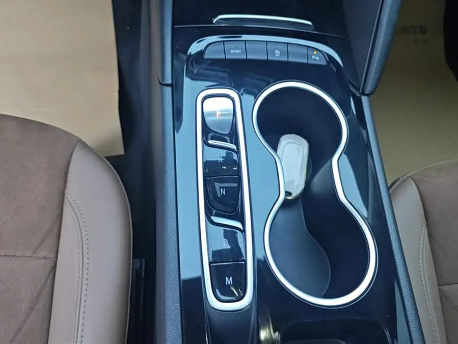 بيوك ريجال 2020 طراز 552T فاخرة