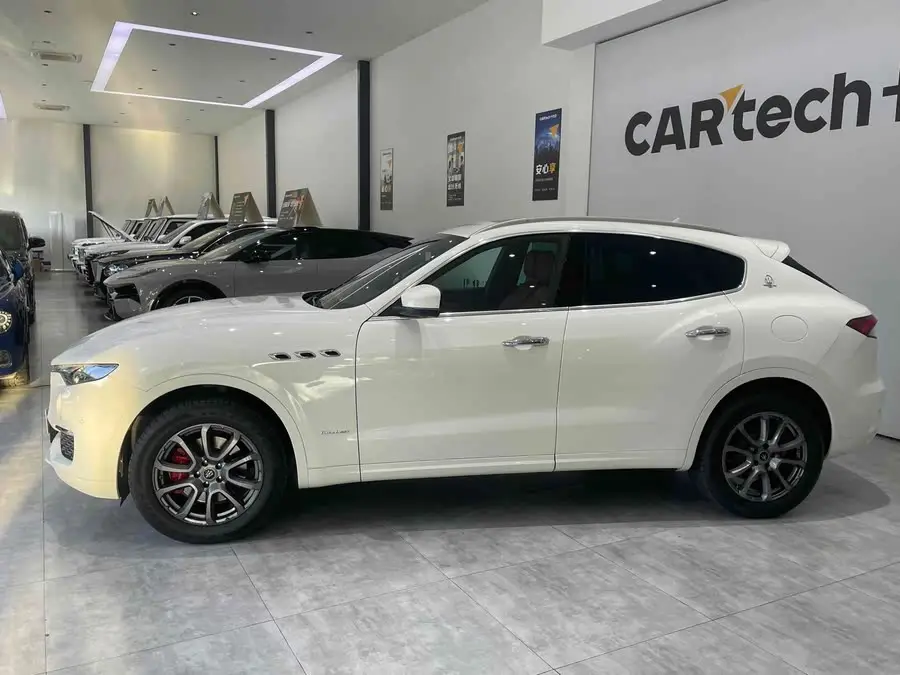 Levante 2021 3.0T Luxury Edition