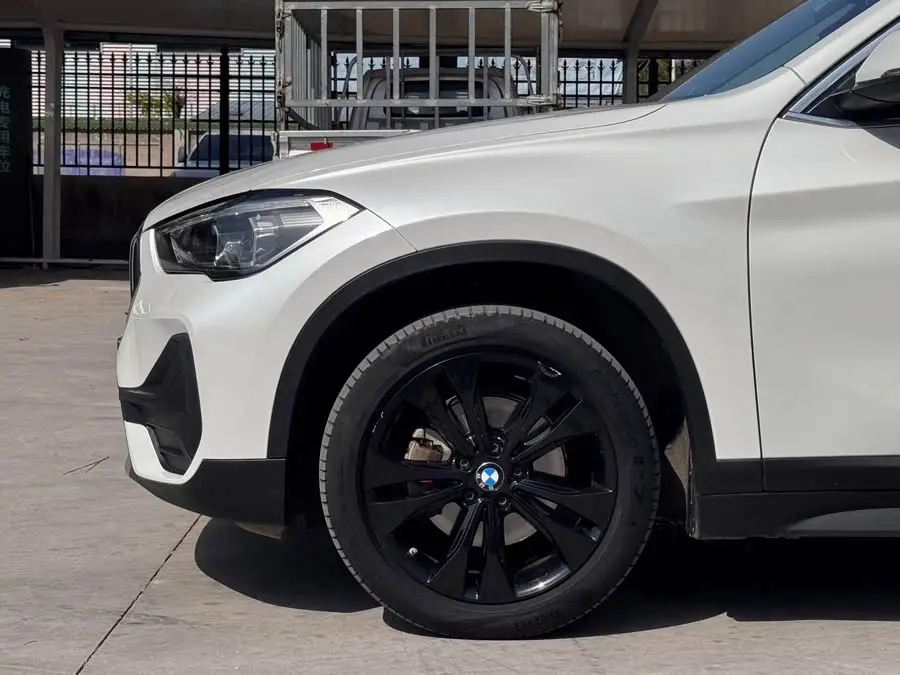 بي إم دبليو X1 2022 sDrive20Li الإصدار العصري