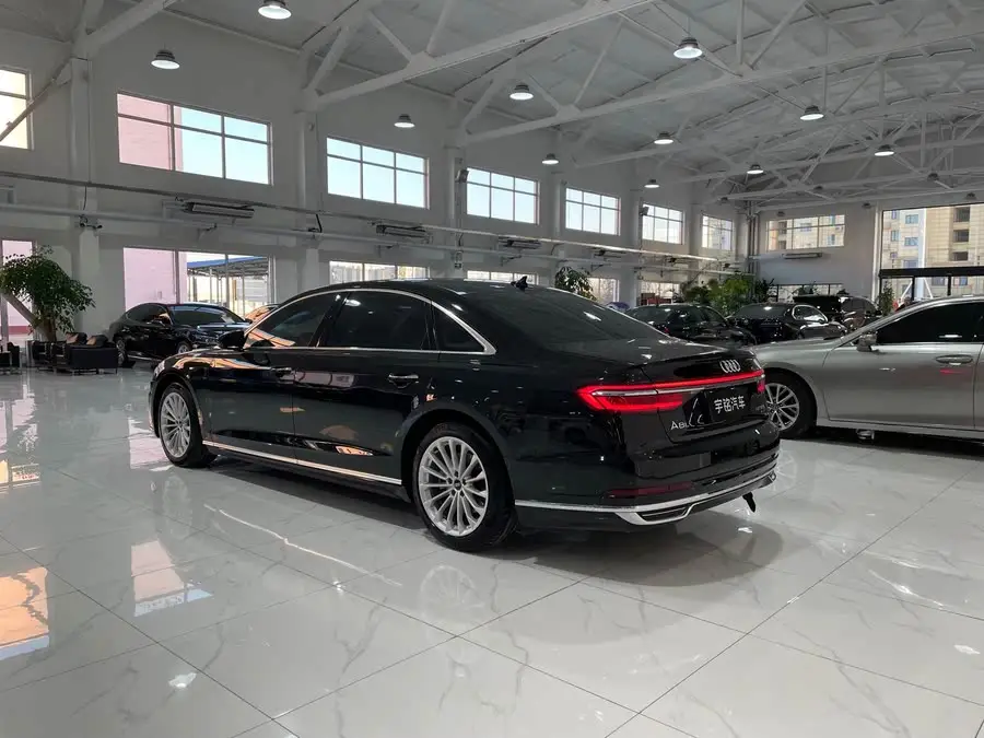 أودي A8 طراز 2022 A8L 50 TFSI quattro طراز الراحة