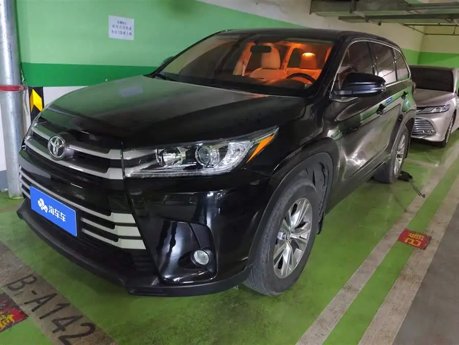 هايلاندر 2018 2.0T دفع رباعي نسخة النخبة 7 مقاعد المستوى السادس