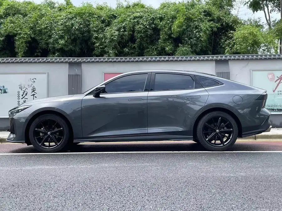 Changan UNI-V 2022 1.5T Sport Version