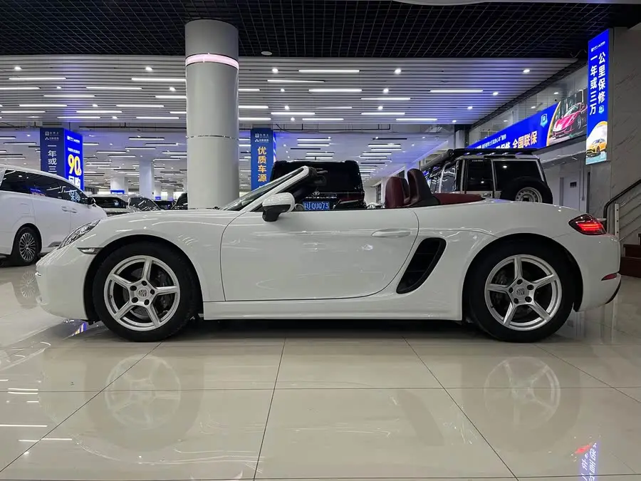 Porsche 718 2020 Model Boxster 2.0T