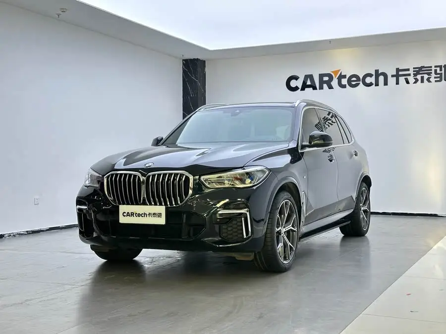 BMW X5 2022 xDrive 40Li M Sport Package
