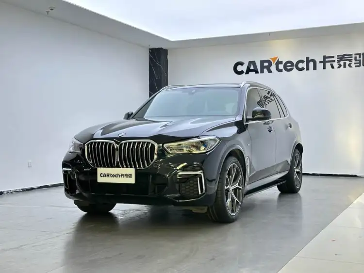 BMW X5 2022 xDrive 40Li M Sport Package