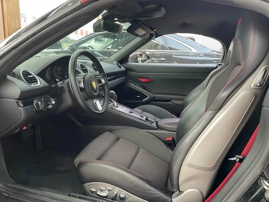 Porsche 718 2019 Boxster T 2.0T