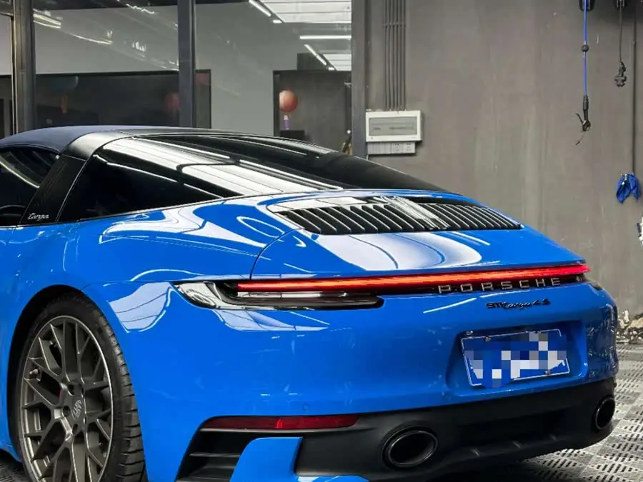 بورش 911 طراز 2023 تارغا 4S 3.0T