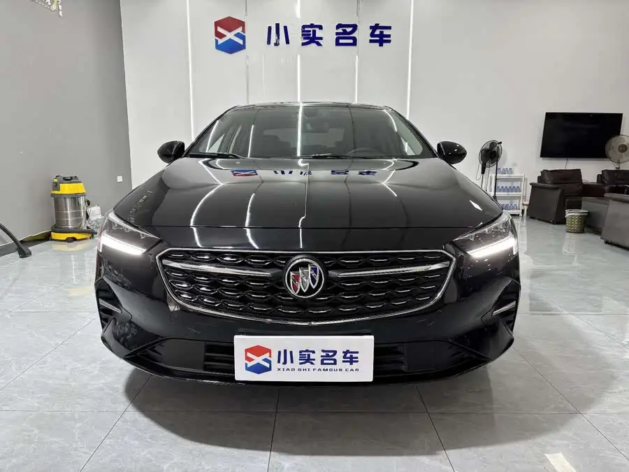 بيوك ريجال 2022 552T الإصدارة الذكية