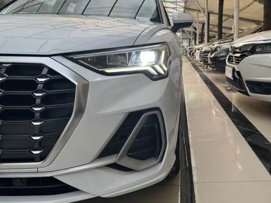 Audi Q3 2020 Model 35 TFSI Progressiv Dynamic