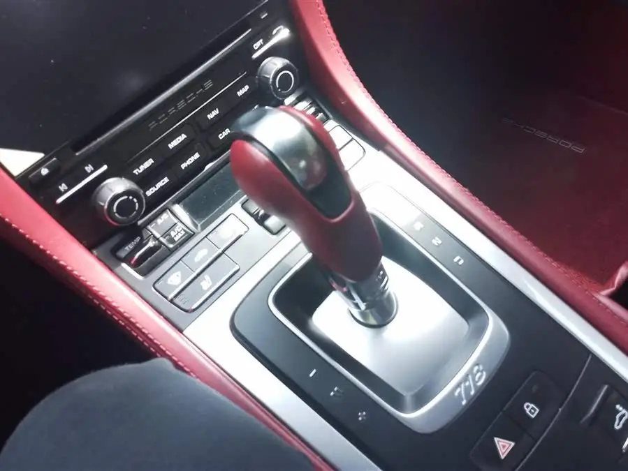 Porsche 718 2022 Cayman 2.0T