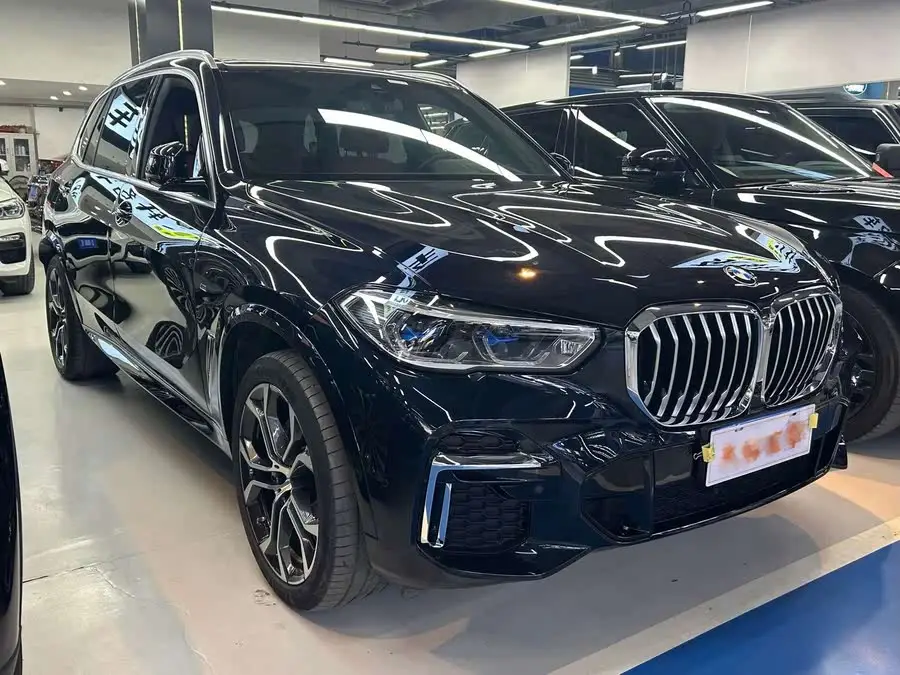 بي إم دبليو X5 2022 طراز مُعدل xDrive 40Li حزمة M الرياضية الحصرية