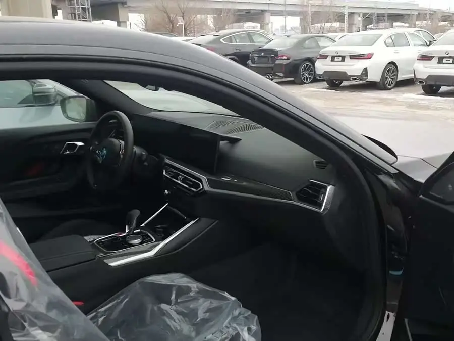 بي إم دبليو M2 2023