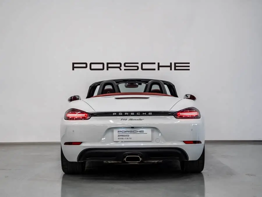 Porsche 718 2022 Model Boxster 2.0T