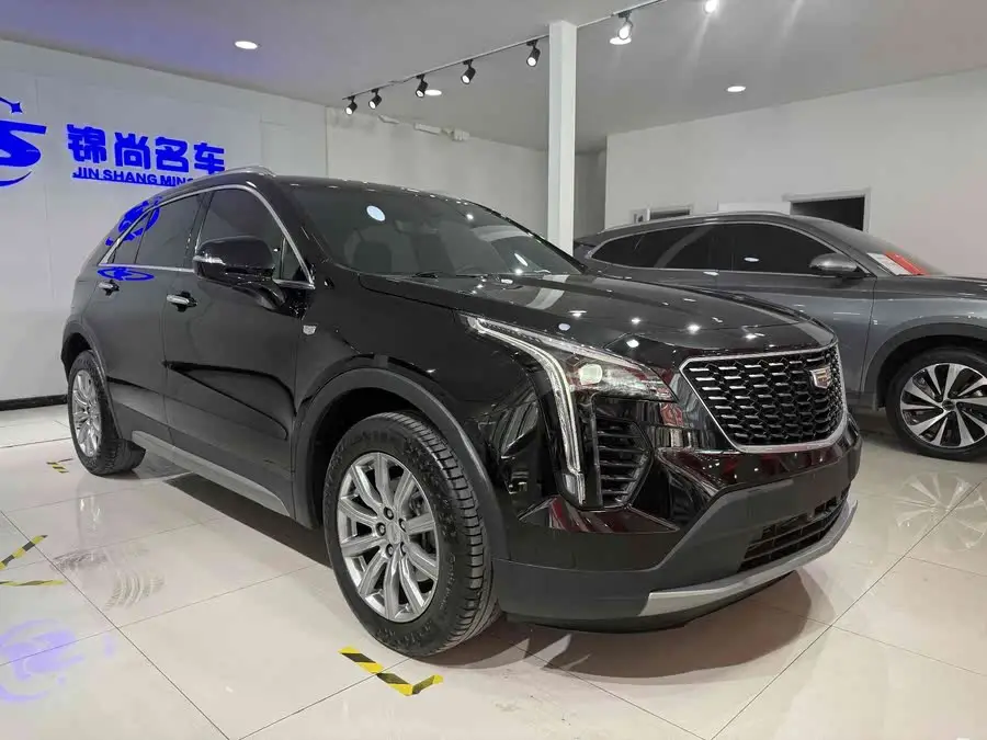 كاديلاك XT4 2020 الطراز المحسن 28T الدفع الأمامي المتميز